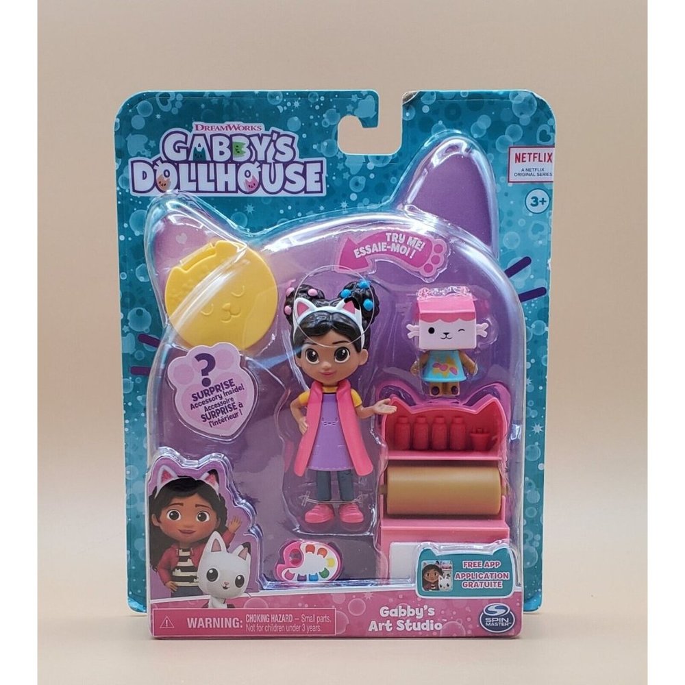 Gabby’s Dollhouse Art Studio Playset Gabby Girl and Baby Box Cat